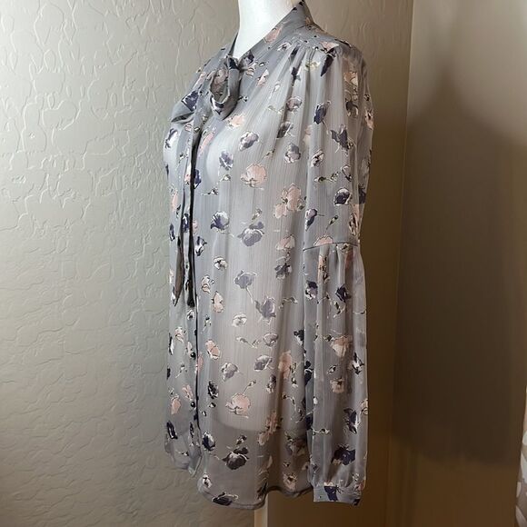 EXPRESS gray floral blouse long sleeves sheer fabric ties at neck high collar S - Picture 5 of 11